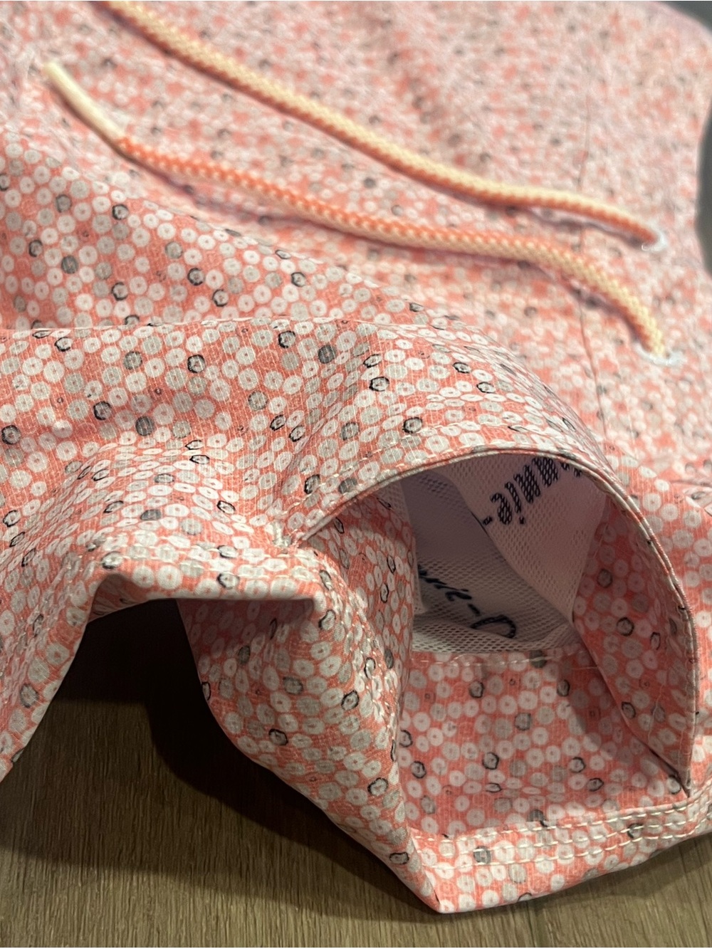 Men’s Johnnie-O Light Pink and Gray Jaco Swim Trunks Size Small “Tango” Print - Picture 14 of 16